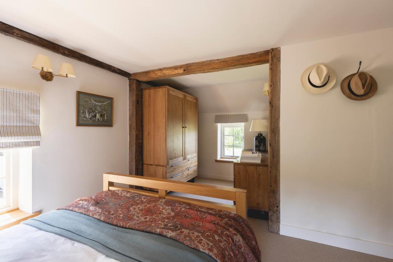 Cosy Cottage With Beautiful Garden, Hottub & Sauna Marden  Bagian luar foto